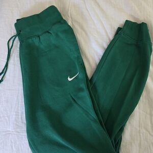 Nike Kelly Green Sweatpants